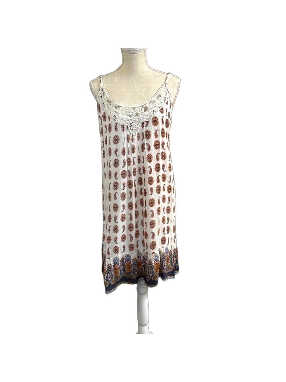 Women's Speed Control Spaghetti Strap Floral Lace Neckline Sundress. Size 1X